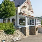 Hotel Garni Henn 3*