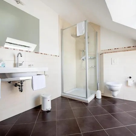 Garni Henn Hotel 3*