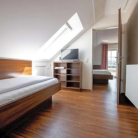 Garni Henn Отель 3*