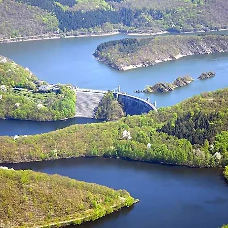 Garni Henn Зиммерат