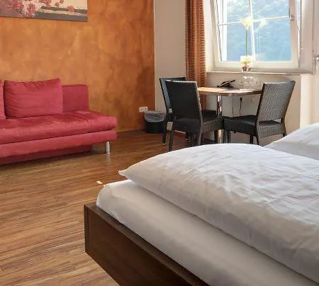 Garni Henn Hotel 3*